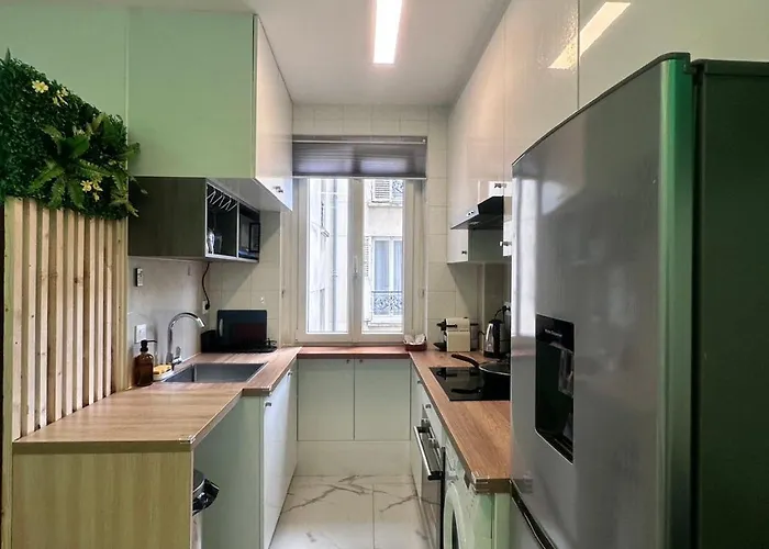 Superbe Appartement Renove Au Coeur De La Capitale