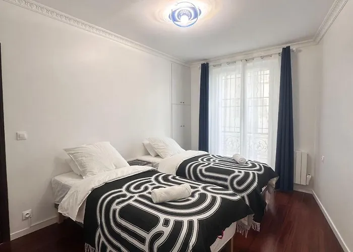 Superbe Appartement Renove Au Coeur De La Capitale